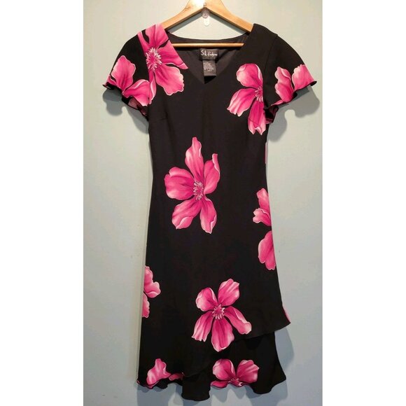 S L Fashions Dresses & Skirts - Black Pink Floral Short Flutter Sleeve Fluted Hem Dress Sz 8 Whimsygoth